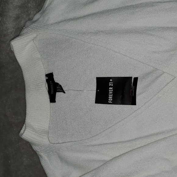 Forever 21+ white sweater size 3x - Picture 2 of 3